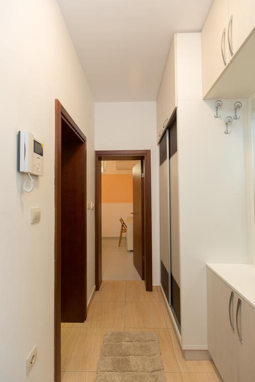 Apartments Aleksandra พอดโกริกา ห้อง รูปภาพ