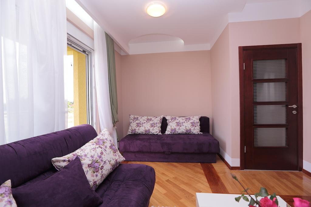 Apartments Aleksandra พอดโกริกา ห้อง รูปภาพ