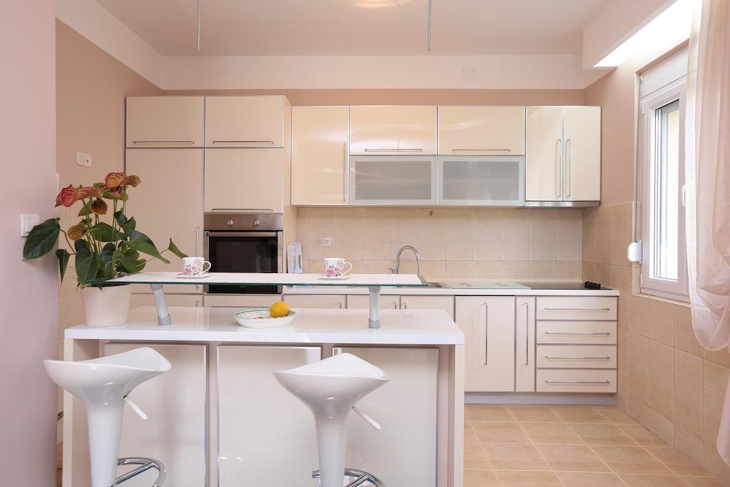 Apartments Aleksandra พอดโกริกา ห้อง รูปภาพ