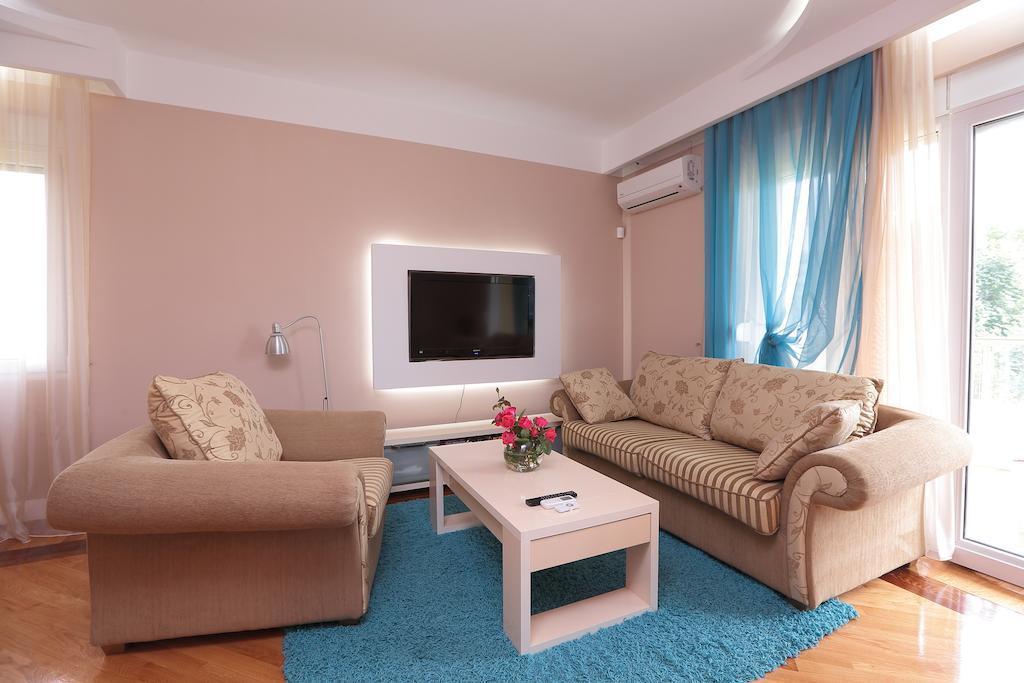 Apartments Aleksandra พอดโกริกา ห้อง รูปภาพ